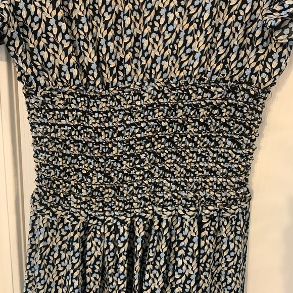 Max Studio black‎ blue dresss tie front neck sz L elastic waist midi fit & flare - Picture 6 of 14